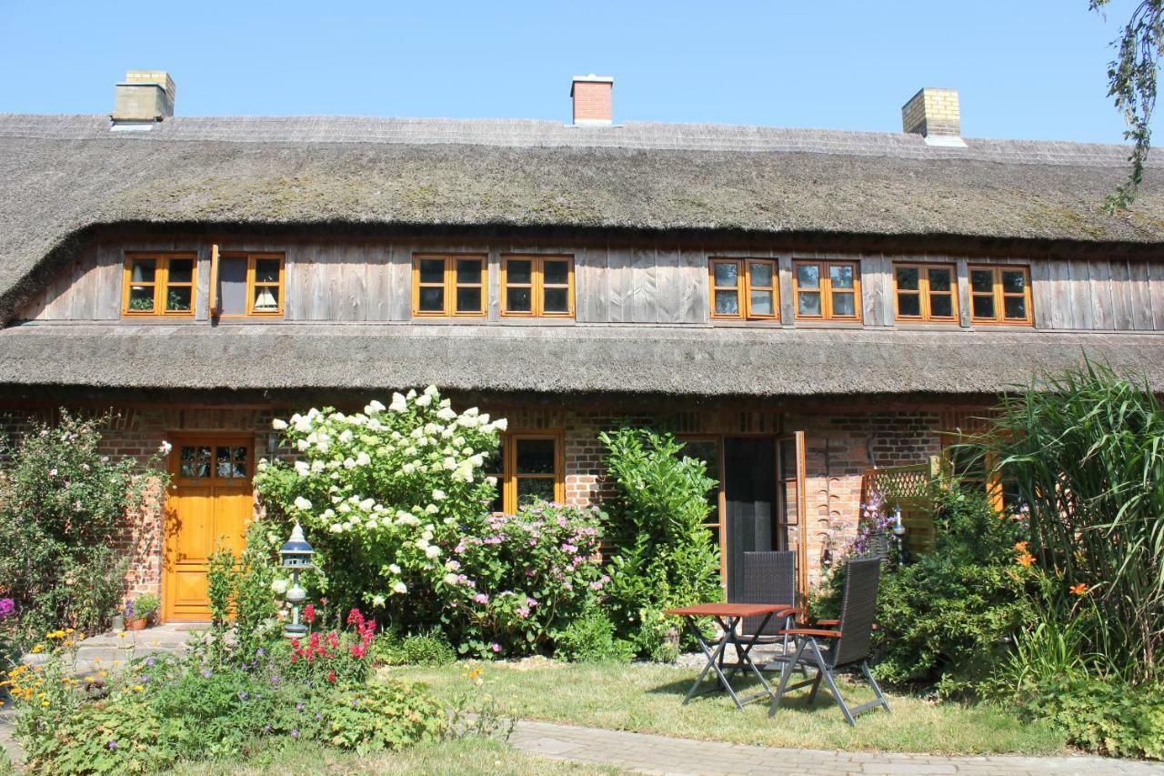 Appartement Kleine Auszeit à Kluis Extérieur photo